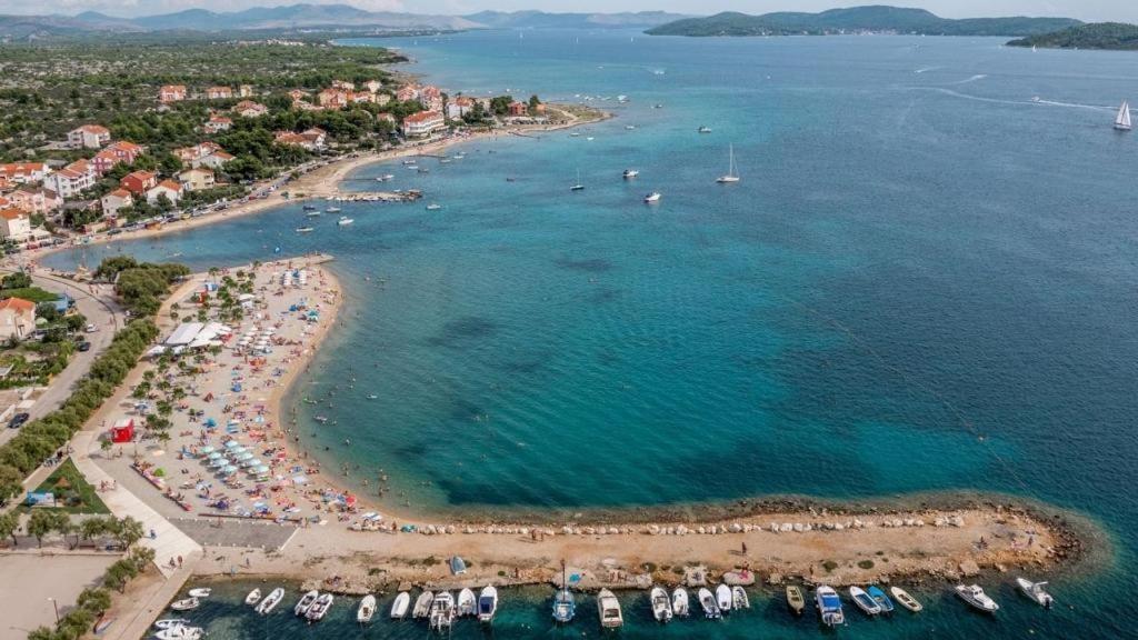 House Srima-Vodice Dalmatiaヴィラ エクステリア 写真
