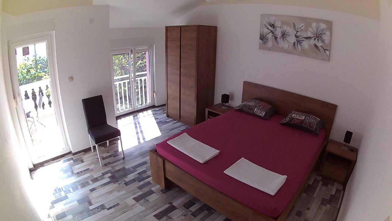 House Srima-Vodice Dalmatiaヴィラ エクステリア 写真