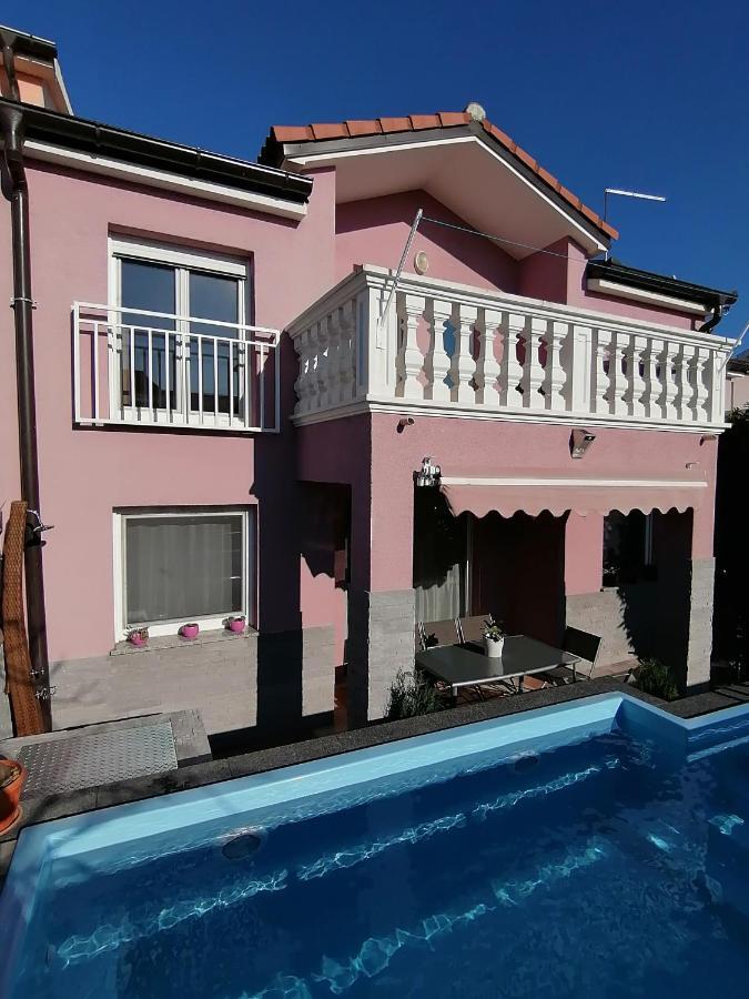 House Srima-Vodice Dalmatiaヴィラ エクステリア 写真
