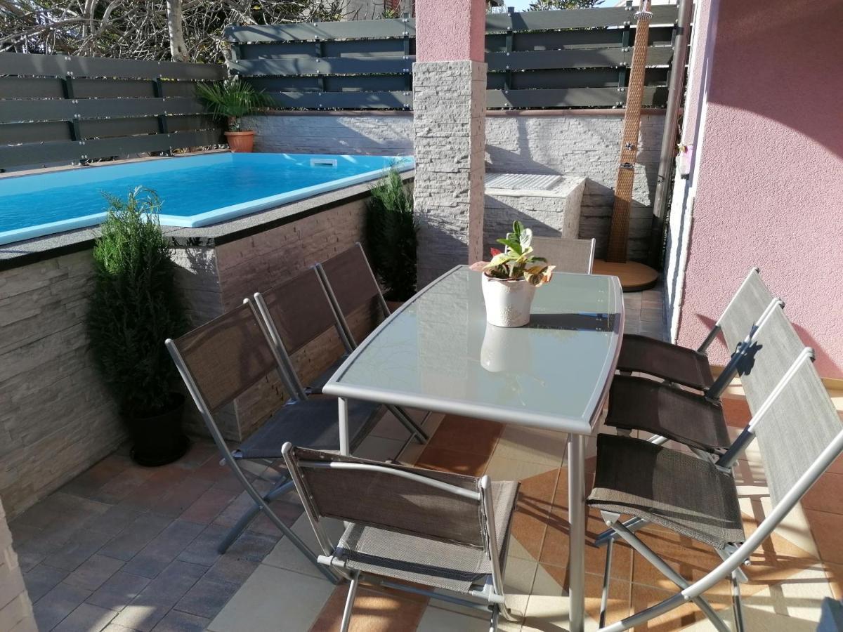 House Srima-Vodice Dalmatiaヴィラ エクステリア 写真